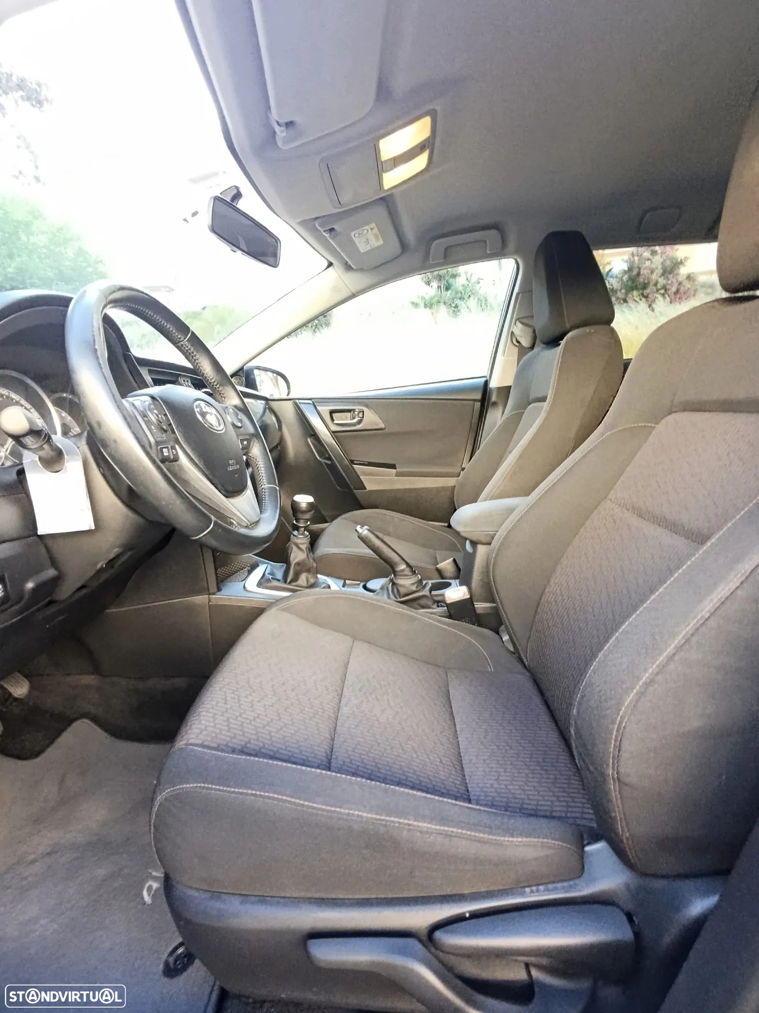 Toyota Auris Touring Sports 1.4 D-4D Com+P.Sport +Navi - 16