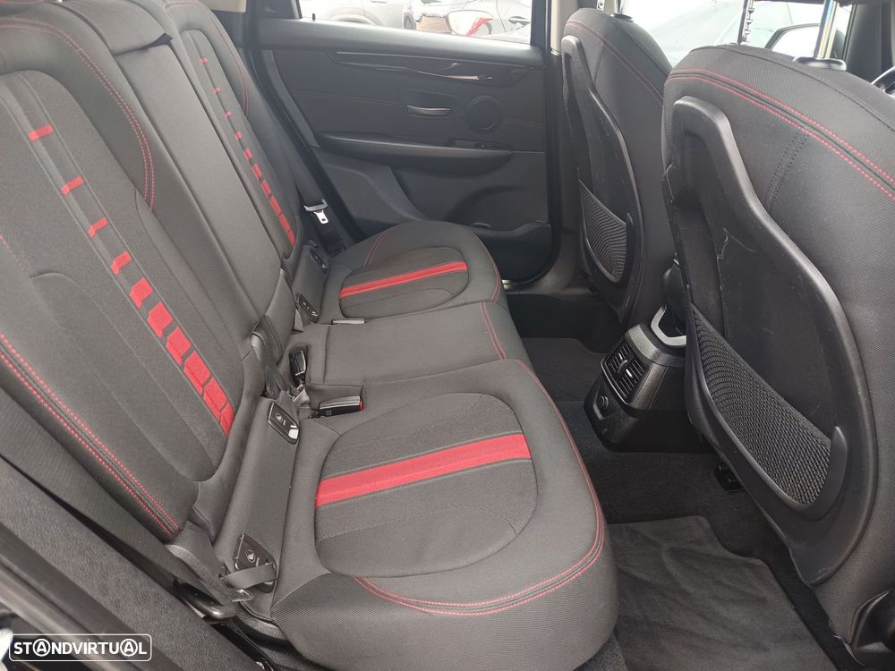 BMW 218 i Coupe Line Sport - 12