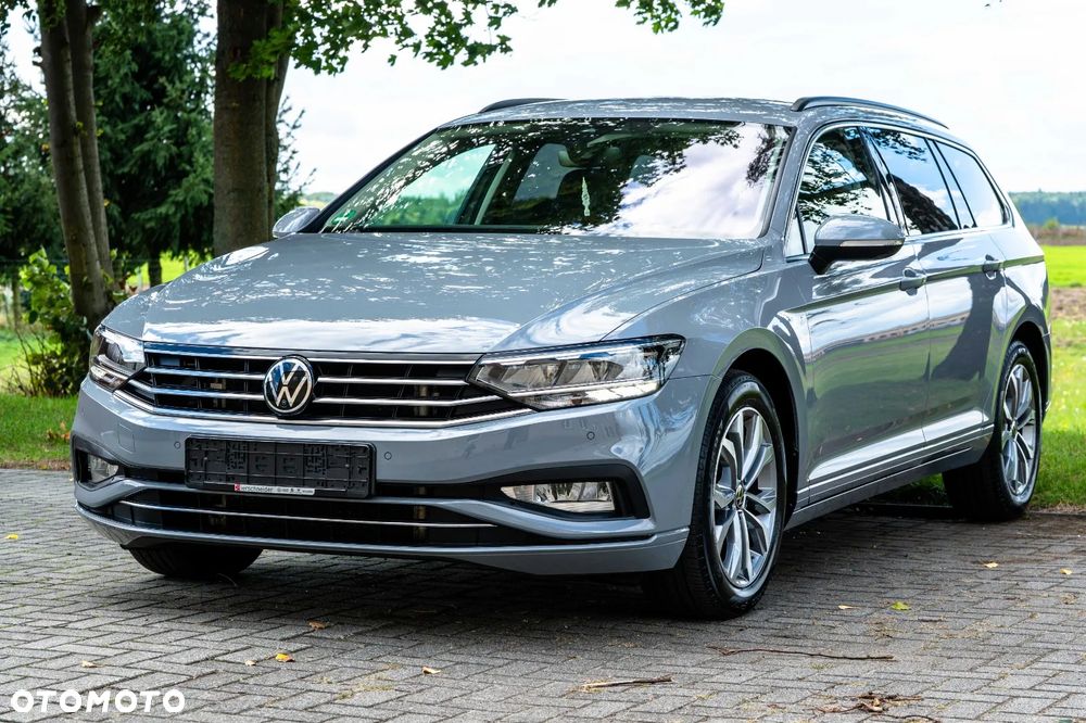 Volkswagen Passat 2023 photo 2