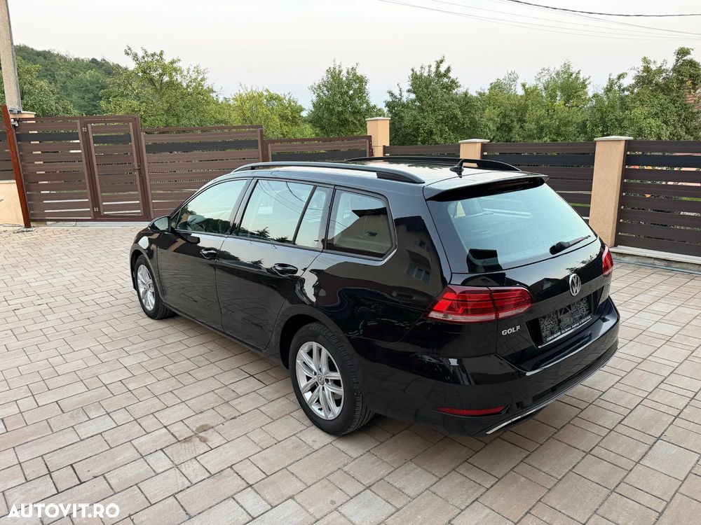 Volkswagen Golf 1.6 TDI DPF Comfortline - 20