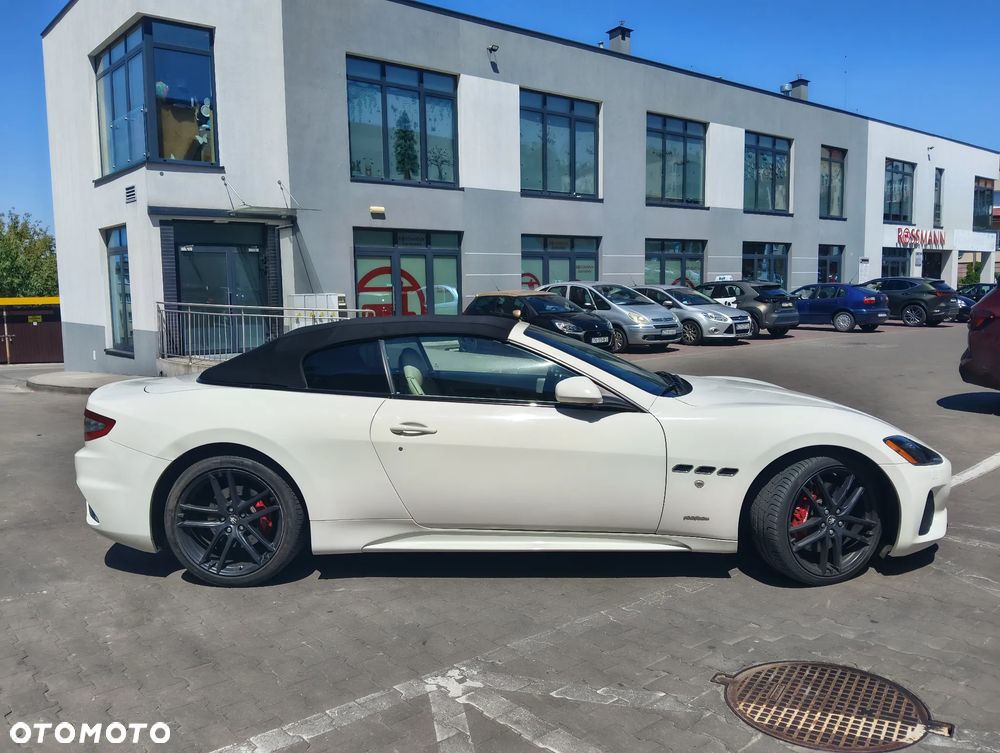 Maserati GranTurismo S - 5