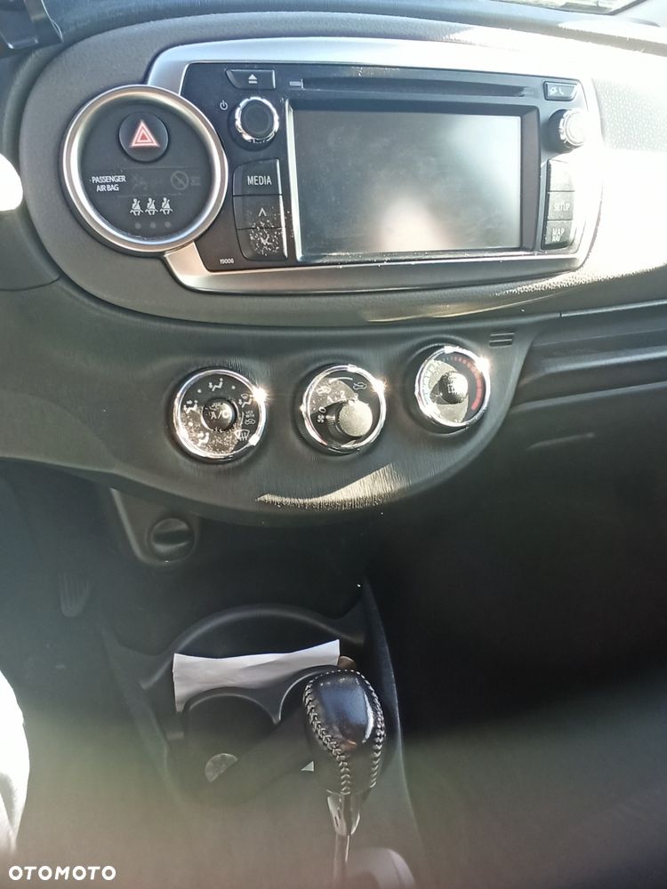 Toyota Yaris - 8