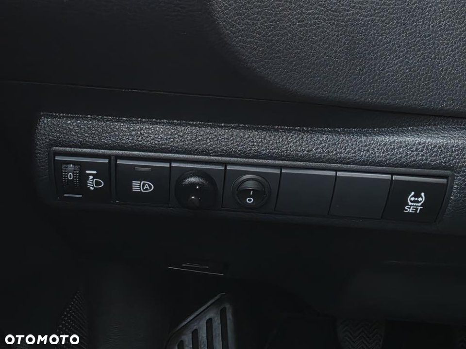 Toyota Corolla - 17