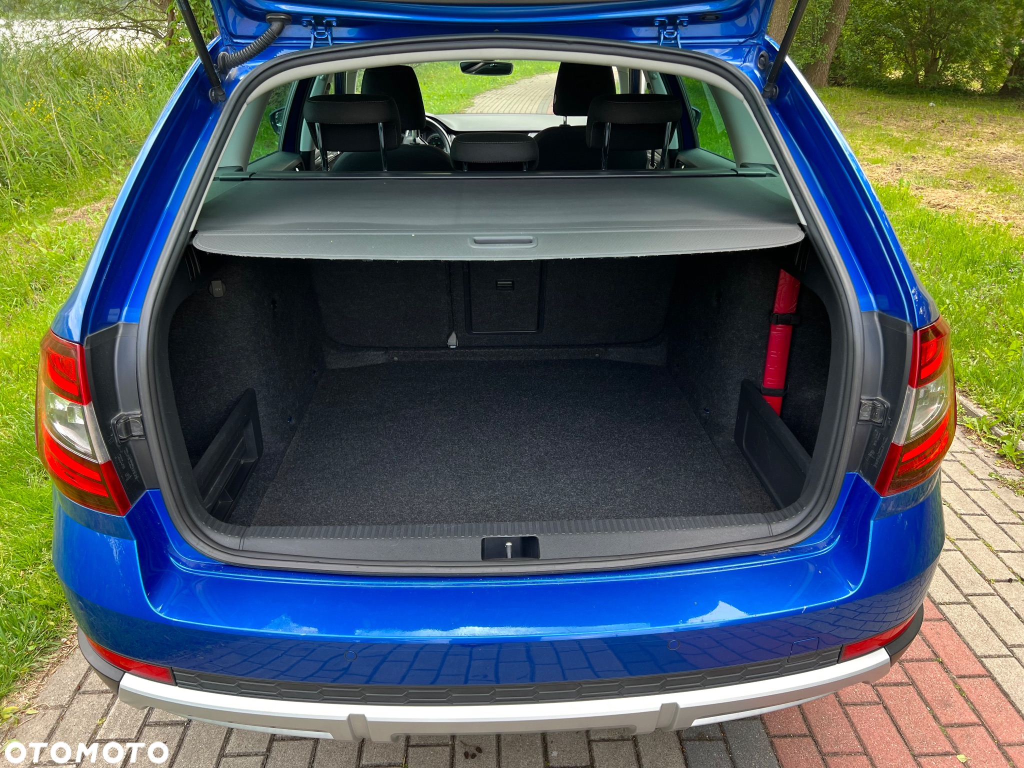 Skoda Octavia Scout 2.0 TDI 4x4 DSG - 9