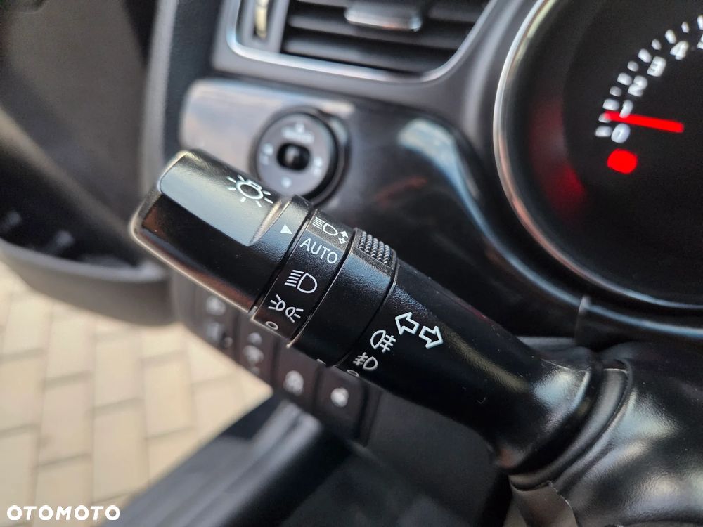 Kia Ceed 1.6 GDI Dream Team Edition - 21