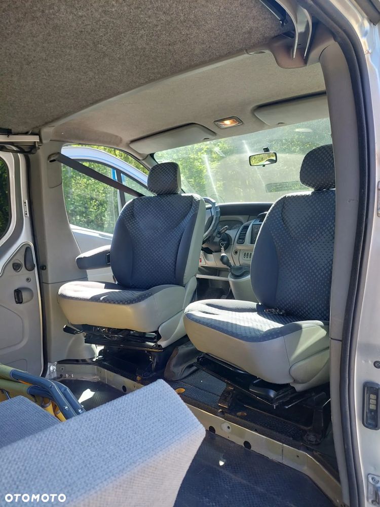 Opel Vivaro 2.5 CDTI L2H1 - 14