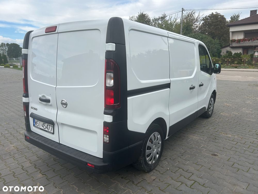 Nissan NV 300 - 4