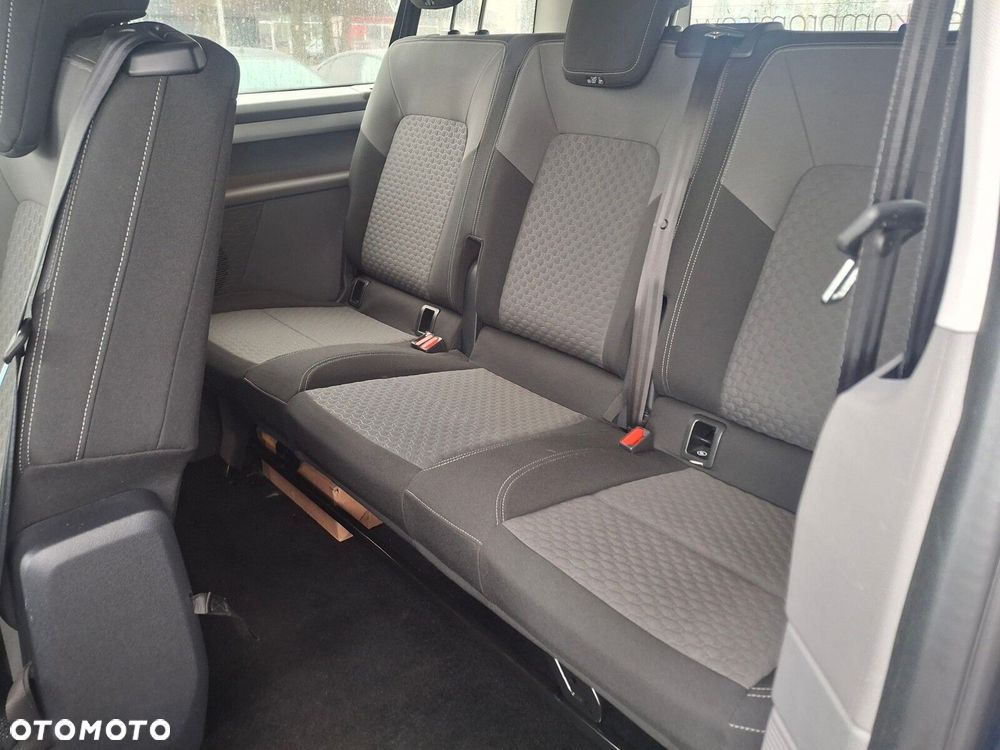 Volkswagen Caravelle - 15