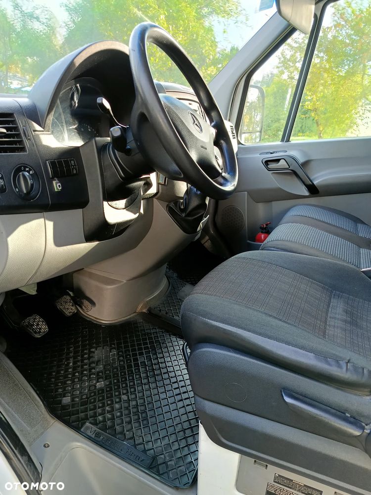 Mercedes-Benz Sprinter - 5