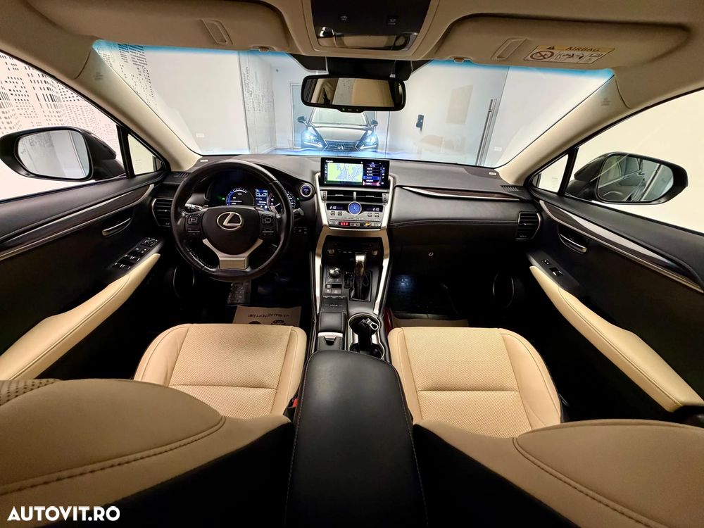 Lexus Seria NX 300h AWD Luxury - 14