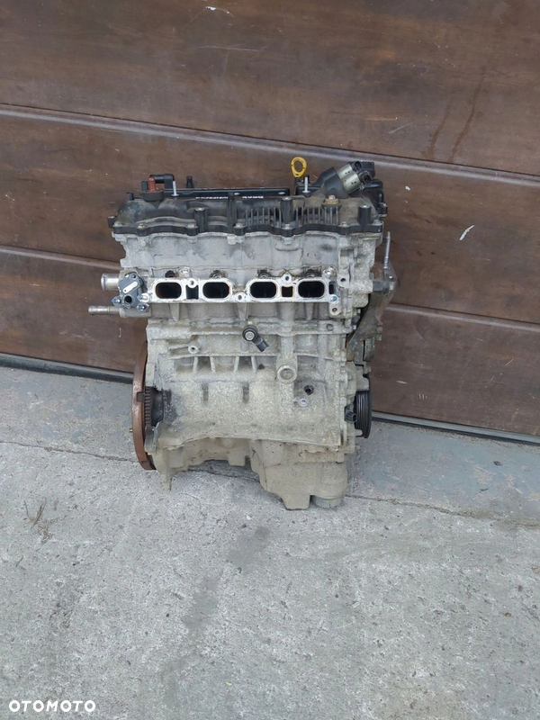 Toyota YARIS III Auris I II Verso S Silnik 1,33 1NR blok wał głowica