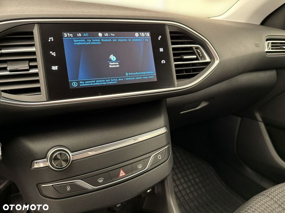 Peugeot 308 - 25