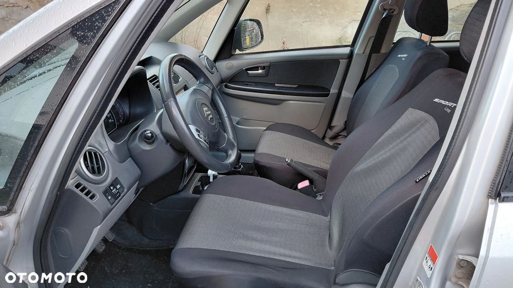 Suzuki SX4 1.6 VVT 4x2 Comfort - 2