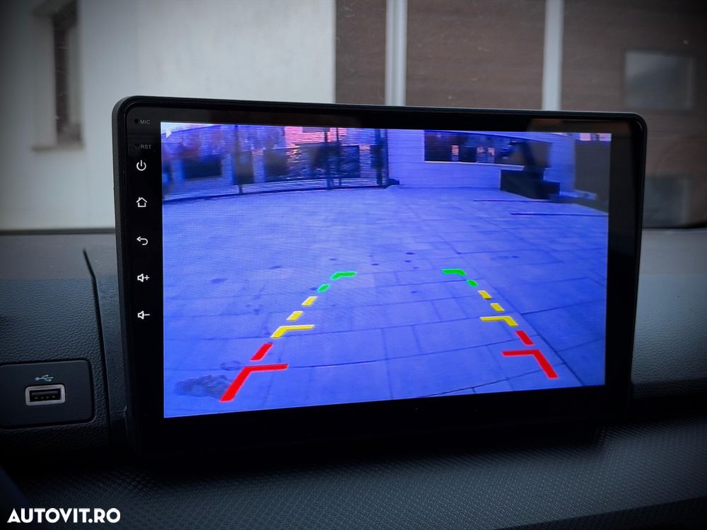 Dacia Sandero Stepway TCe 90 MT6 Essential - 33