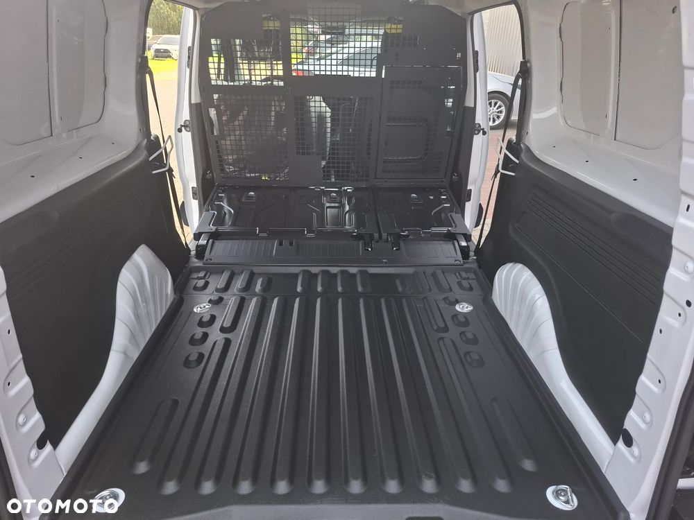 Toyota Proace City 1.5 D-4D Long 2,4t Active (bryg.) - 16