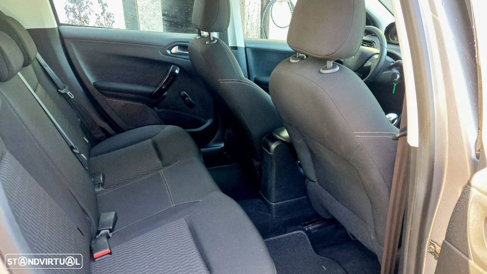 Peugeot 208 1.5 BlueHDi Active - 11