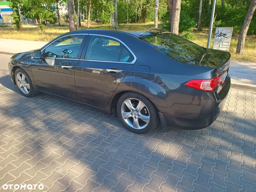 Honda Accord 2.0 Lifestyle Navi - 8