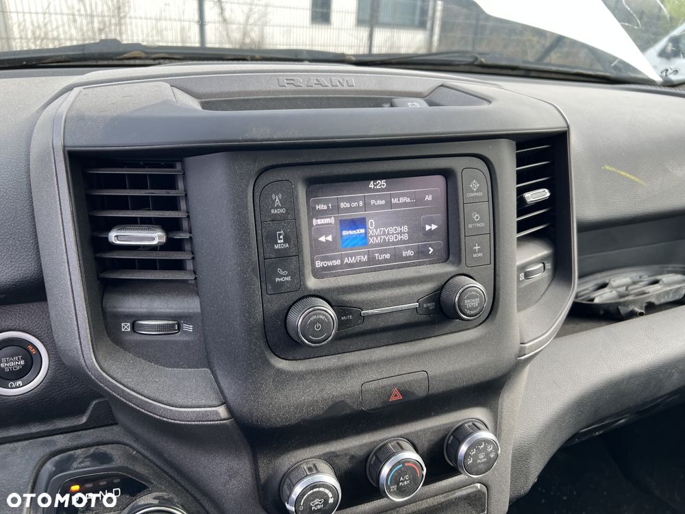 RAM 1500 - 19
