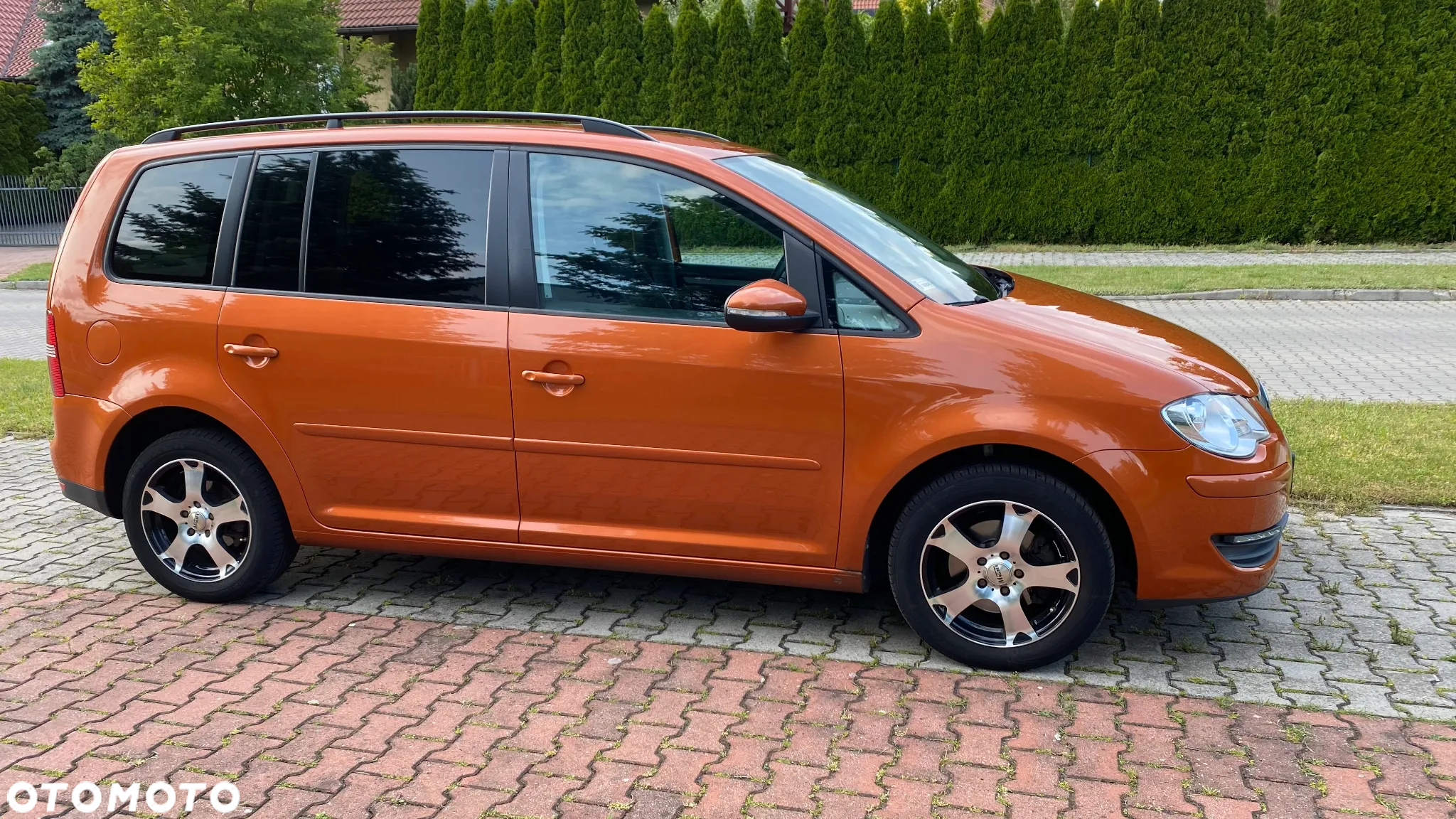 Volkswagen Touran 1.4 TSI Comfortline Perfectline - 2