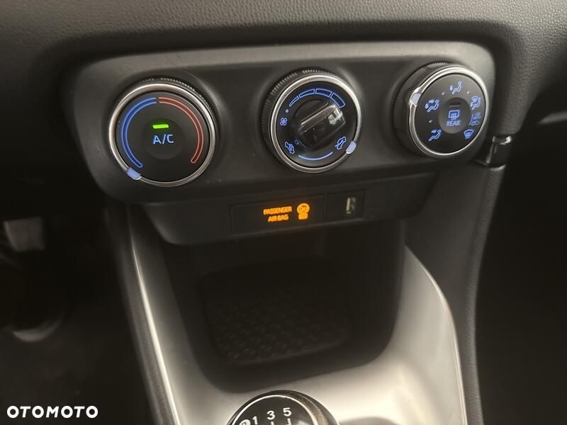 Toyota Yaris - 17