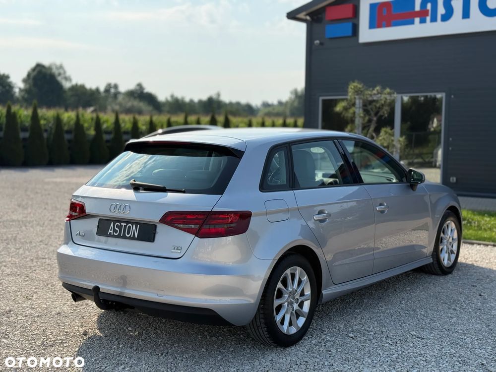 Audi A3 Sportback 1.6 TDI clean diesel Ambiente - 11