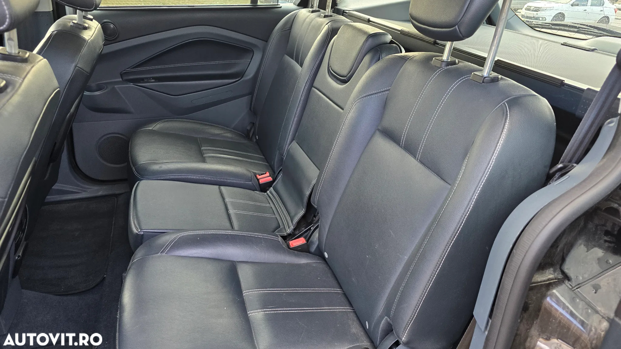 Ford Grand C-Max 1.6 TDCi Ambiente - 7