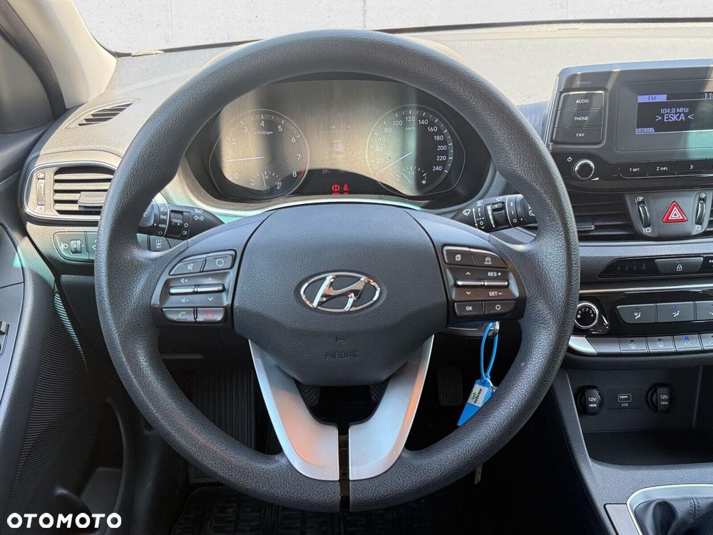 Hyundai i30 1.4 Classic + - 16