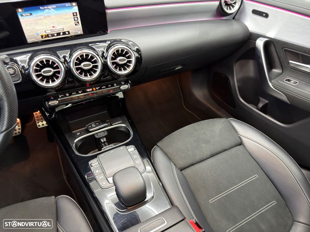 Mercedes-Benz A 250 e 8G-DCT Edition AMG Line - 23