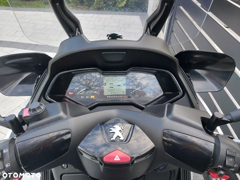 Peugeot Metropolis - 6