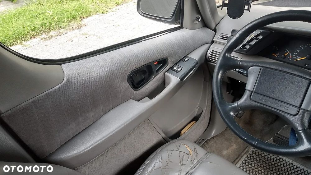 Pontiac Trans Sport 3.8 - 23