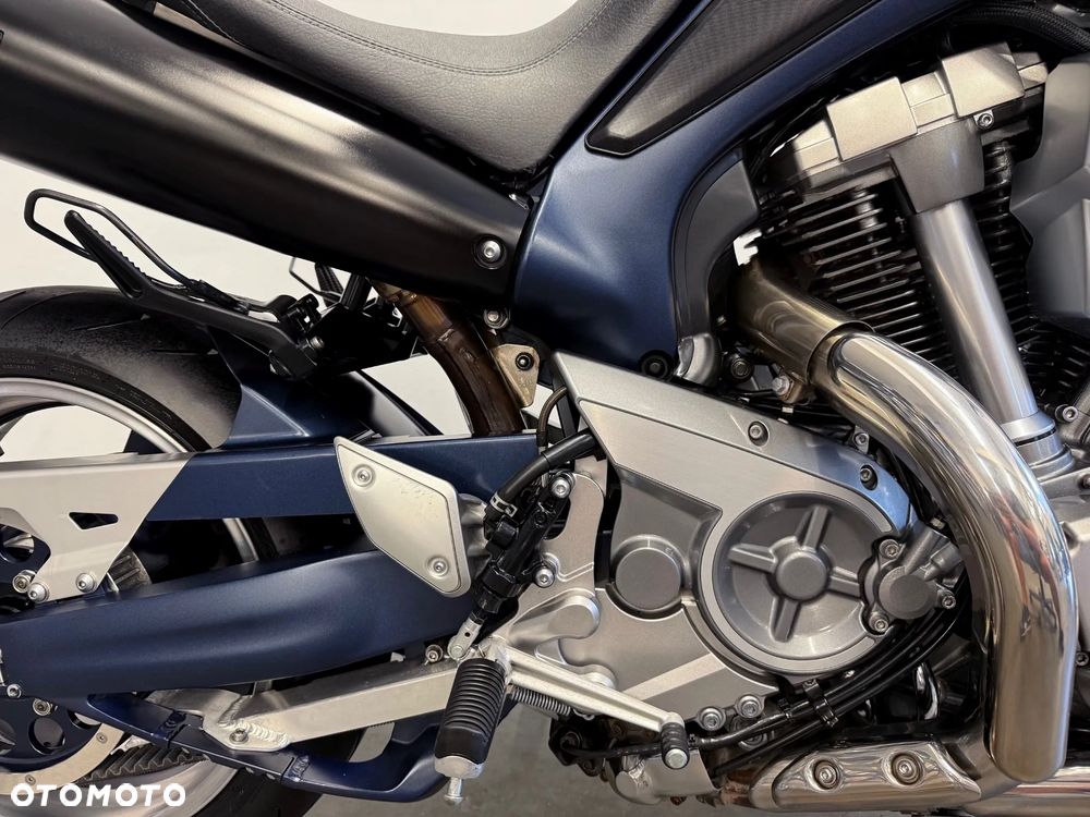 Yamaha MT - 33