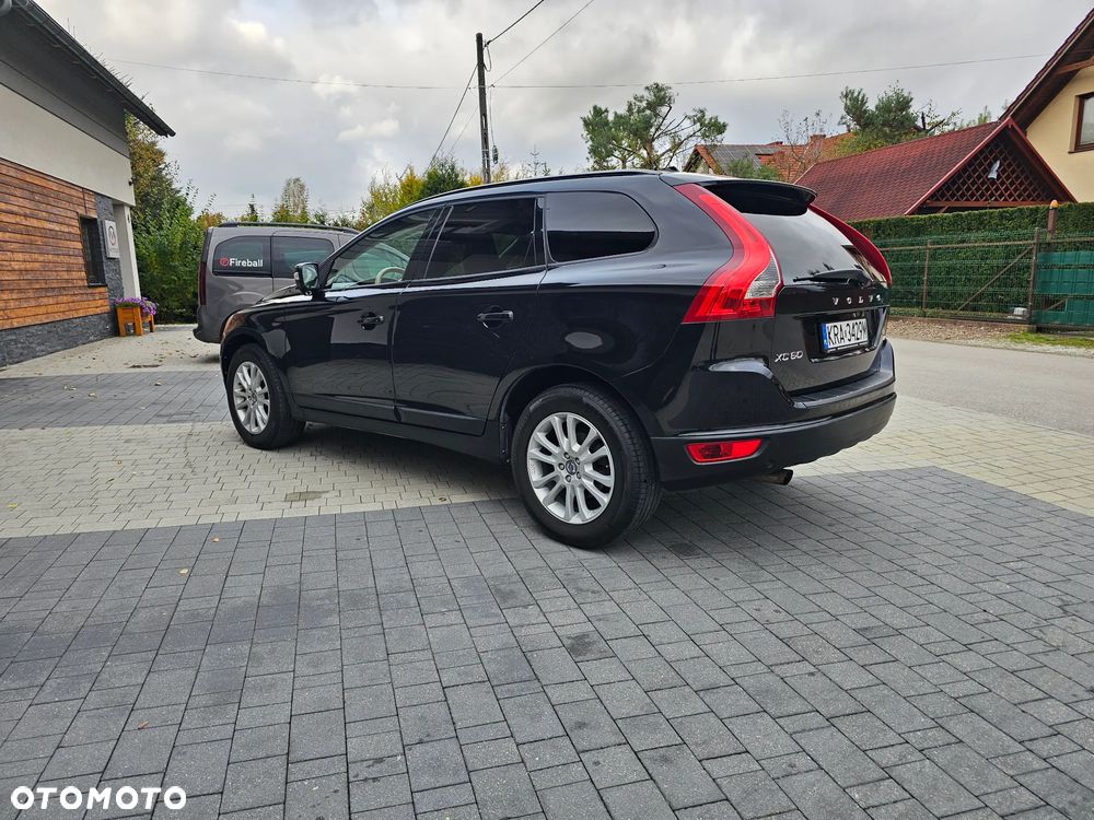 Volvo XC 60 2.4D Momentum - 3