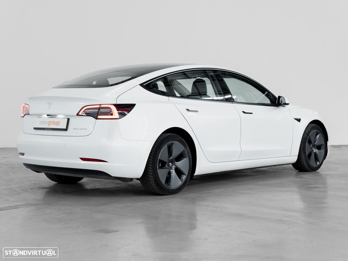Tesla Model 3 Long-Range Dual Motor AWD - 3