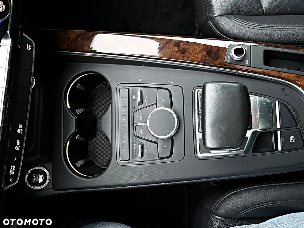 Audi A4 Limousine 2.0 TFSI Quattro S tronic - 24