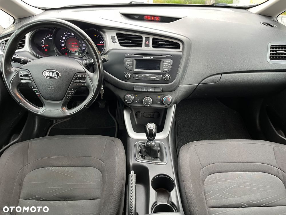 Kia Ceed 1.4 CVVT Attract plus - 11