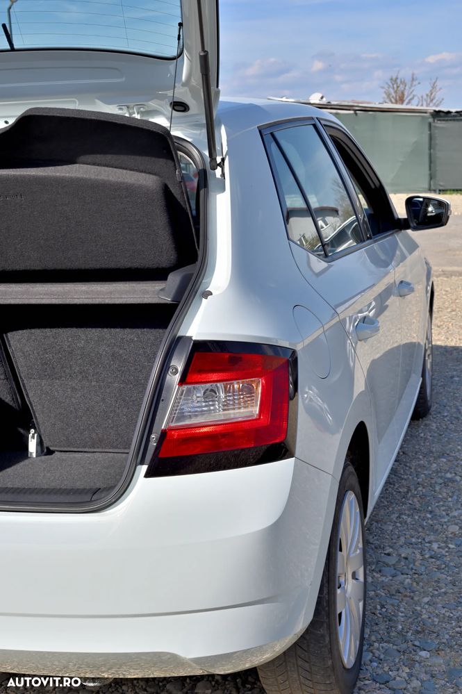 Skoda Fabia - 13