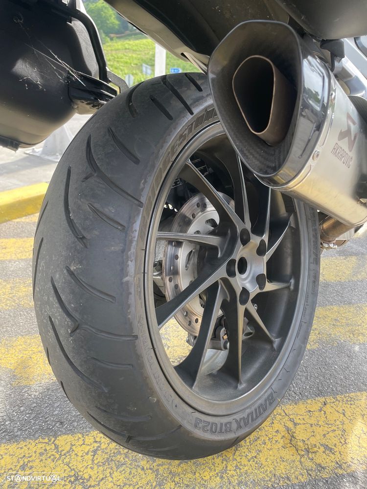 Honda VFR Crossrunner X - 12