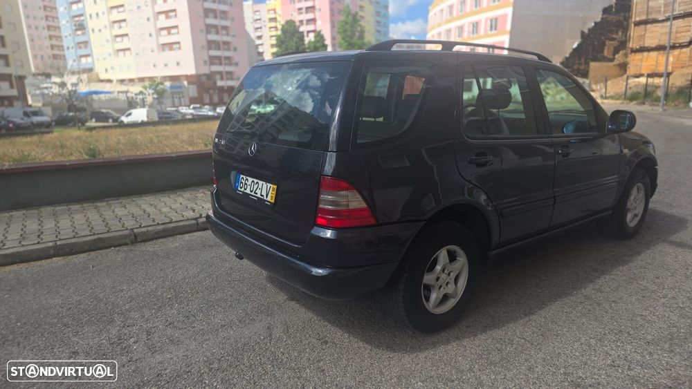 Mercedes-Benz ML 230 Standard - 8