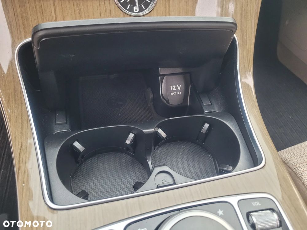 Mercedes-Benz Klasa C 220 (BlueTEC) d 7G-TRONIC - 32