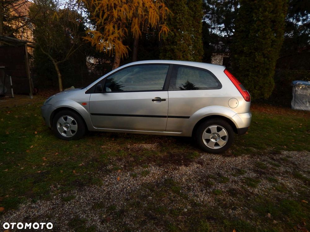 Ford Fiesta 1.25 Trend - 22