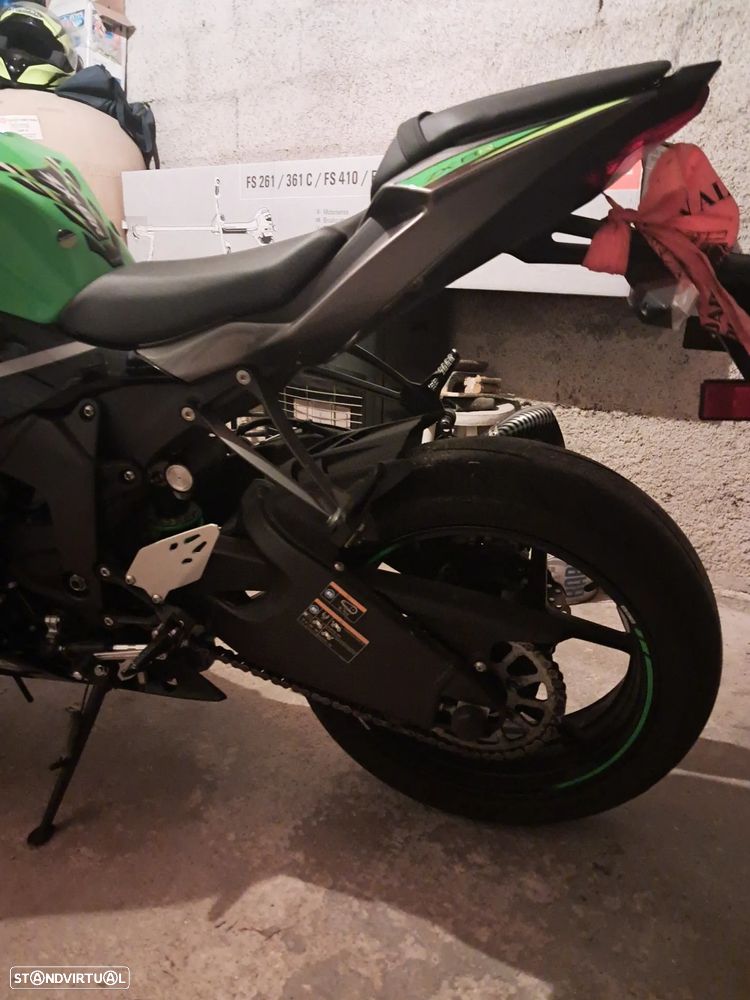 Kawasaki Ninja ZX6R - 3