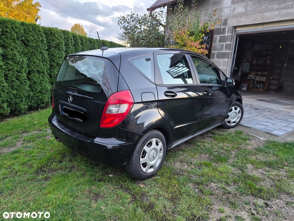 Mercedes-Benz A-Class 2010 photo 4