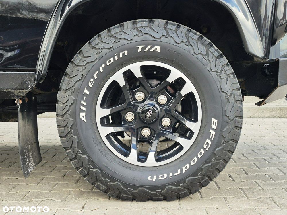 Land Rover Defender 2.2 TD4 E - 9