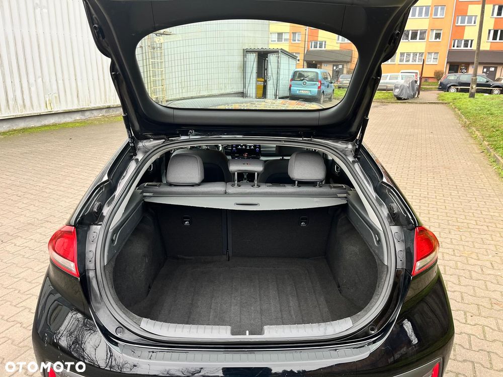 Hyundai IONIQ Hybrid Business - 9