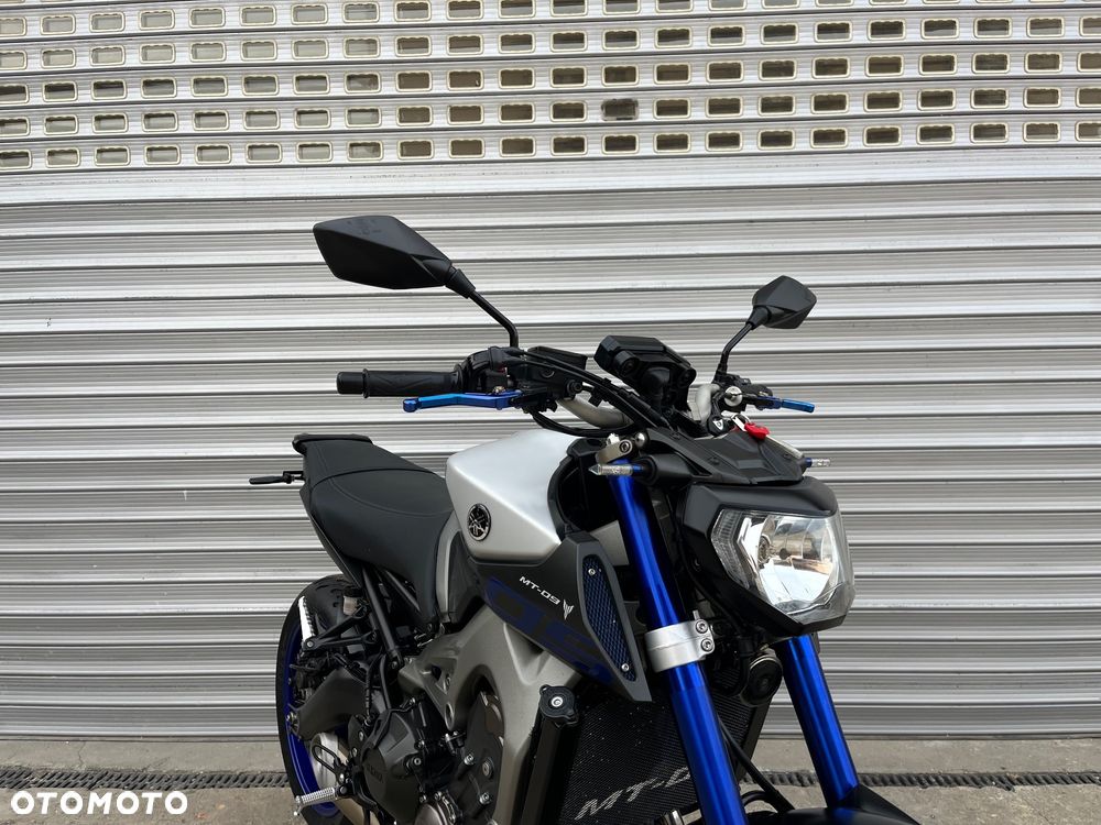 Yamaha MT - 27