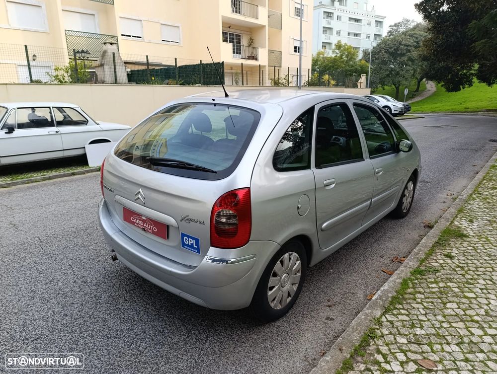 Citroën Xsara Picasso 1.6i Exclusive - 10
