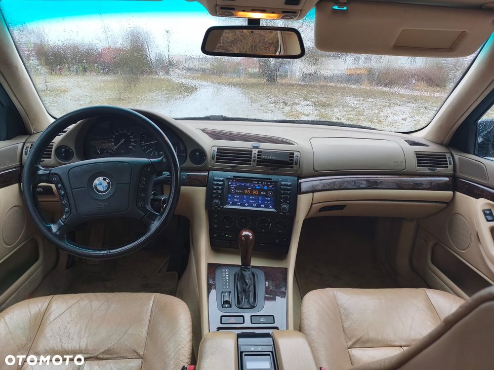 BMW Seria 7 - 15
