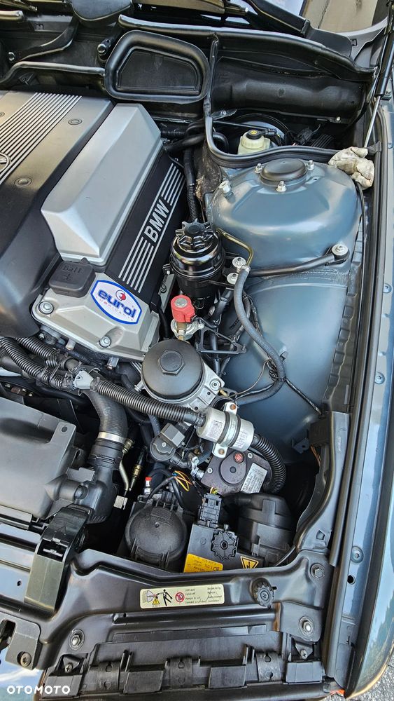 BMW Seria 7 740i - 16