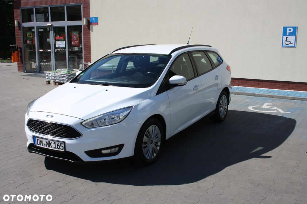 Ford Focus 1.0 EcoBoost Edition - 4