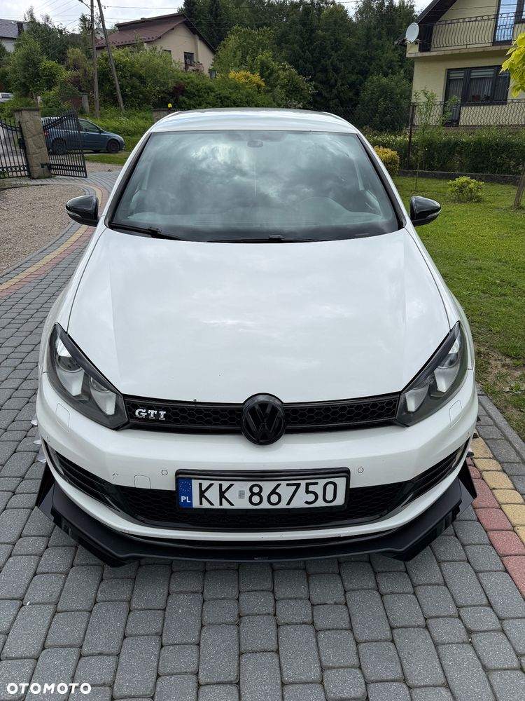 Volkswagen Golf - 2